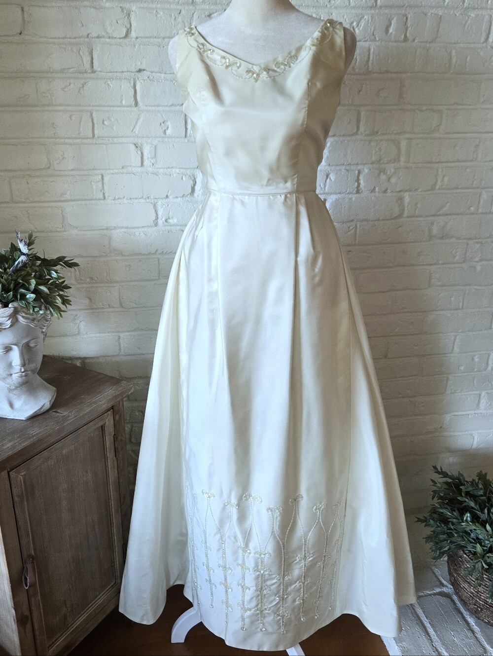 Vtg 60s 70s Ivory Beaded Sating Wedding Gown By Clifton Wilhite, 4/S